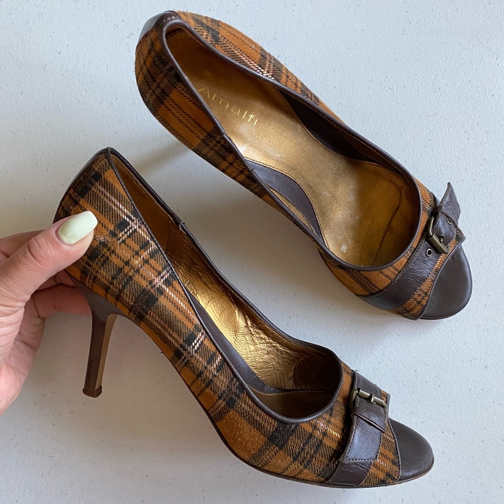 Amalfi Size 10 Brown Yellow Plaid Peep Toe Buckle Strap Stacked Stiletto Heel